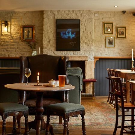 Hotel The Kingham Plough Esterno foto