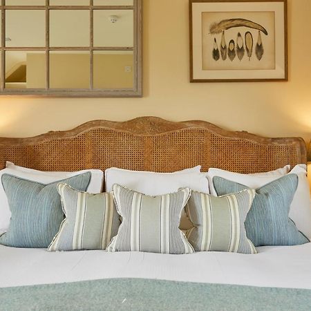 Hotel The Kingham Plough Esterno foto