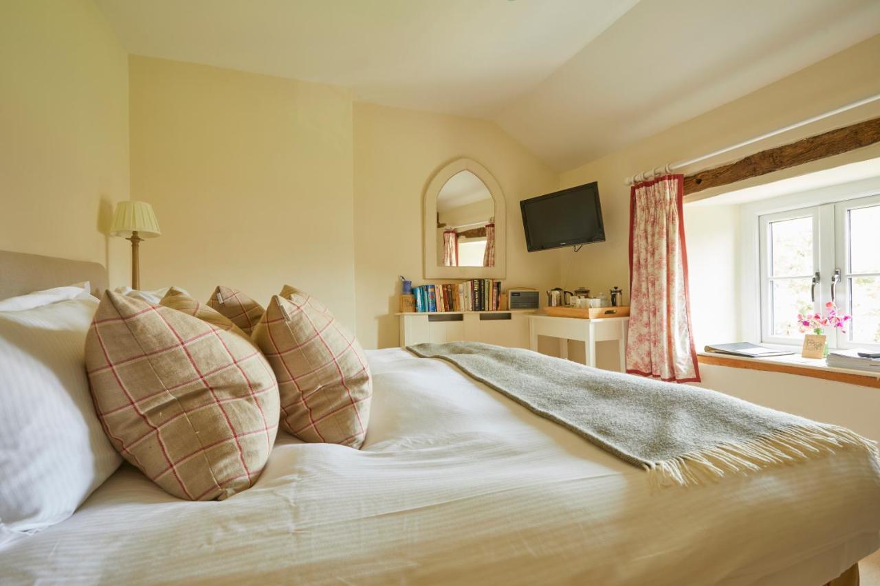 Hotel The Kingham Plough Esterno foto