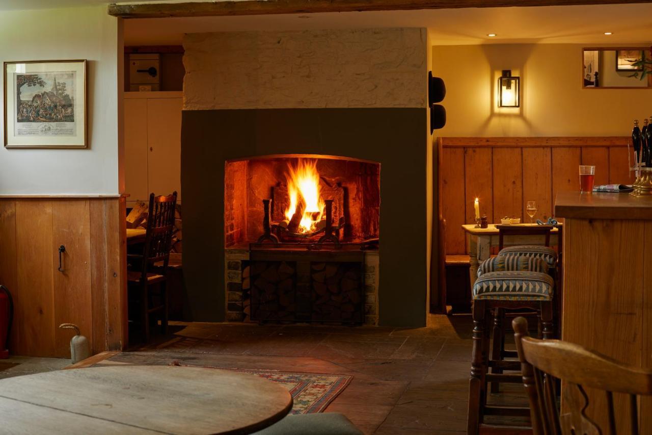 Hotel The Kingham Plough Esterno foto
