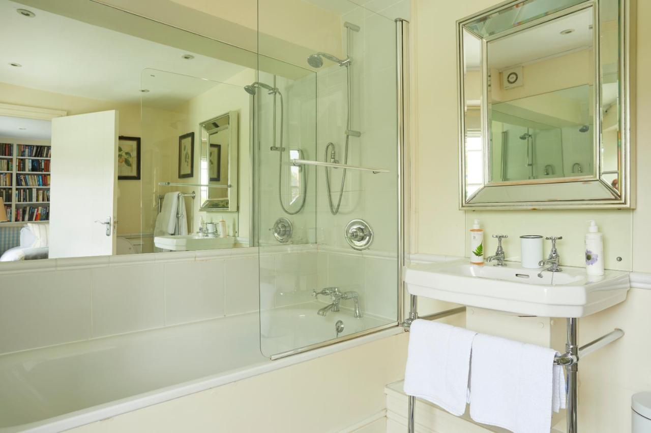 Hotel The Kingham Plough Esterno foto
