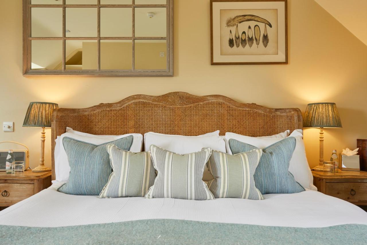 Hotel The Kingham Plough Esterno foto
