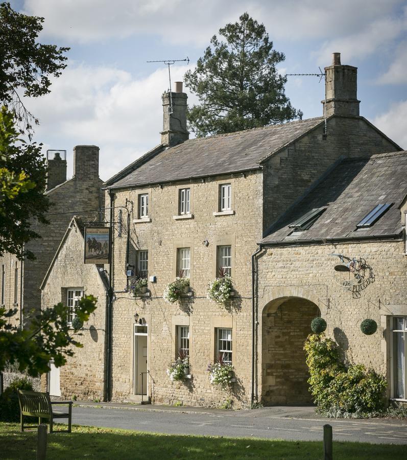Hotel The Kingham Plough Esterno foto